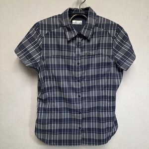 Columbia Womens Size Medium Navy and White Plaid Button Down Shirt